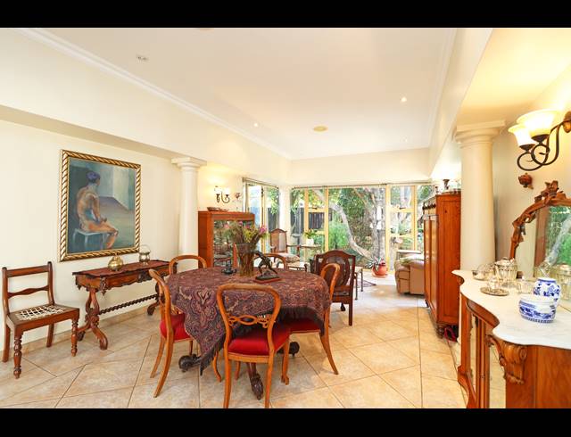 2 BEDROOM HOUSE FOR SALE IN OAKLANDS